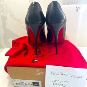 Christian Louboutin 
So Kate 
Size 38.5
120mm